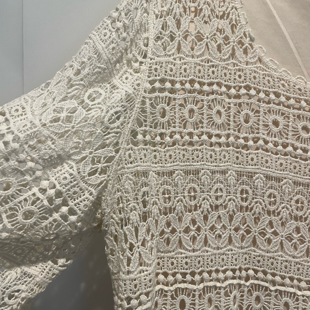 Embroidery blouse - Picture 3 of 4